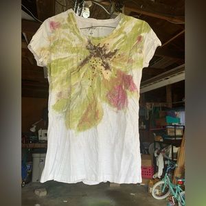 Medium floral T-shirt